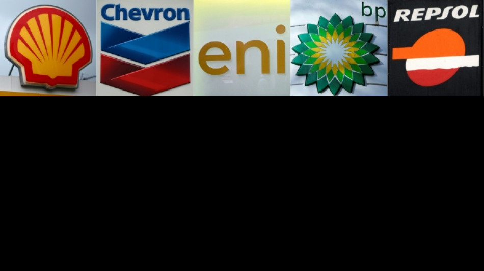 EUA acelera fim das san&ccedil;&otilde;es petrol&iacute;feras contra Venezuela e envia ajuda m&eacute;dica