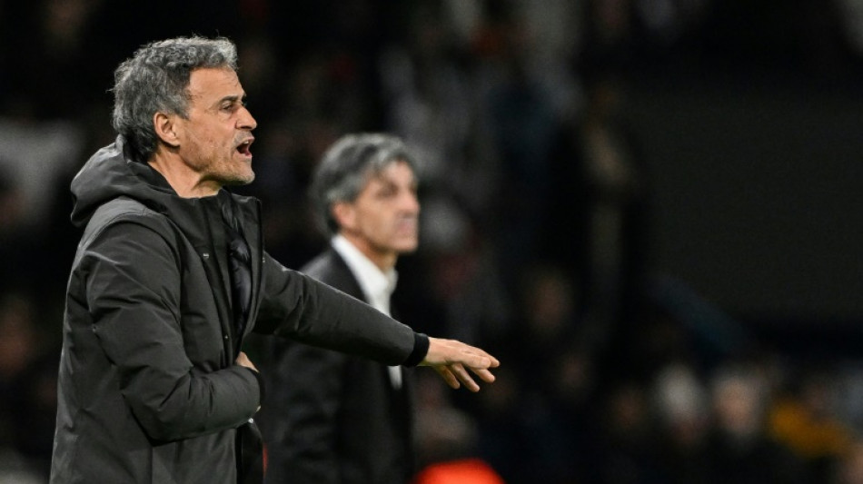 Luis Enrique evita comentar sa&iacute;da de Mbapp&eacute; do PSG