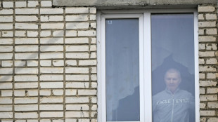 La ni&ntilde;a separada de su padre por un dibujo antiguerra en Rusia es entregada a la madre