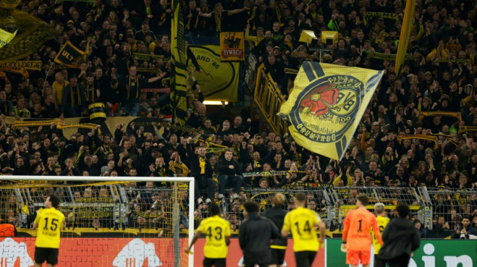 Dortmund vence Atl&eacute;tico de Madrid (4-2) e vai &agrave;s semifinais da Champions