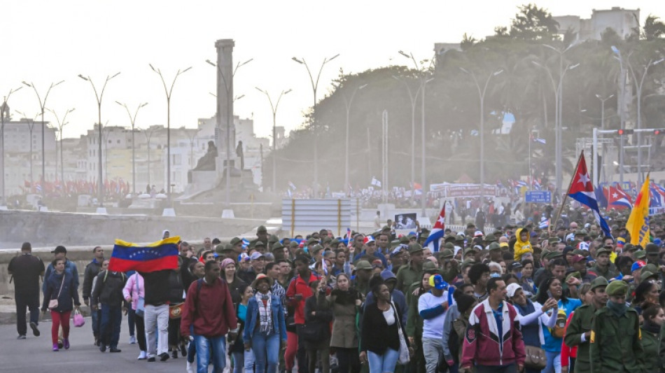 Cuba eval&uacute;a su preparaci&oacute;n militar en medio de las tensiones con EEUU