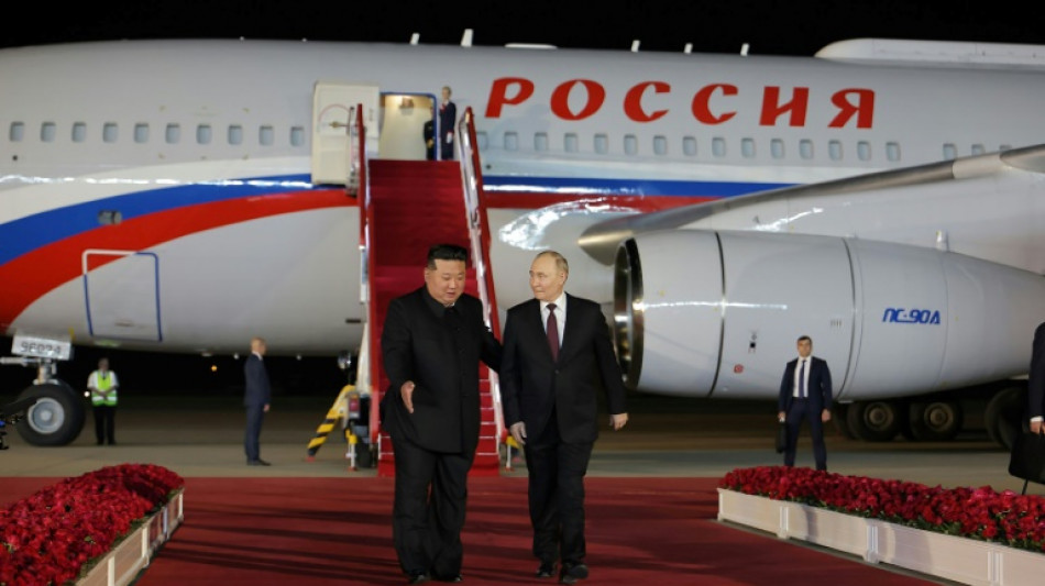 Putin und Kim beginnen Treffen mit Zeremonie in Pj&ouml;ngjang