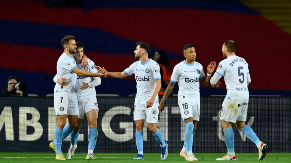 Girona vence Barcelona e &eacute; l&iacute;der do Campeonato Espanhol