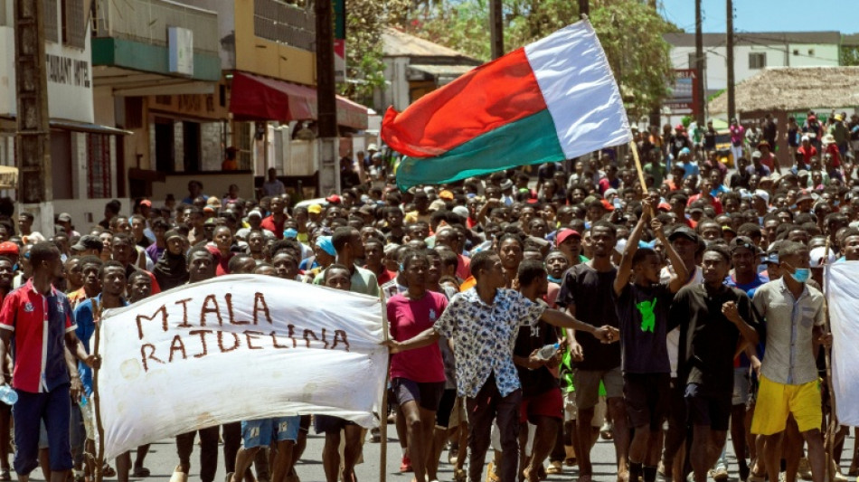 Manifestations Madagascar: tirs de lacrymog&egrave;ne &agrave; Antananarivo et appels &agrave; la gr&egrave;ve g&eacute;n&eacute;rale