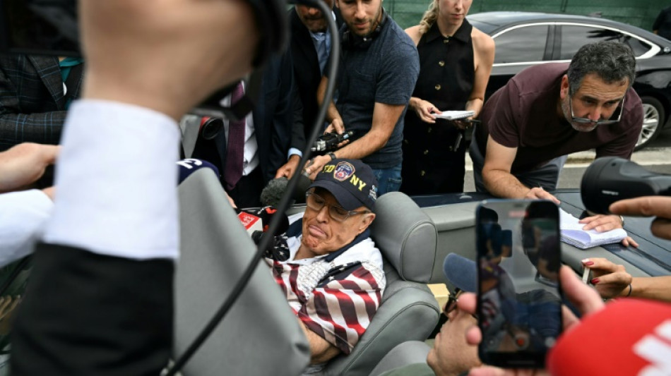 Trumps ehemaliger Anwalt Giuliani &uuml;bergibt Verm&ouml;genswerte an Kl&auml;gerinnen