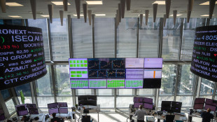 Borsa: l'Europa chiude in cauto rialzo, Francoforte +0,5%