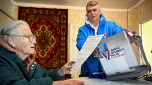 Pr&eacute;sidentielle sur mesure pour Poutine, avec l'Ukraine en toile de fond
