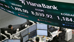Asia stocks see tech gains as investors weigh US-Iran deal