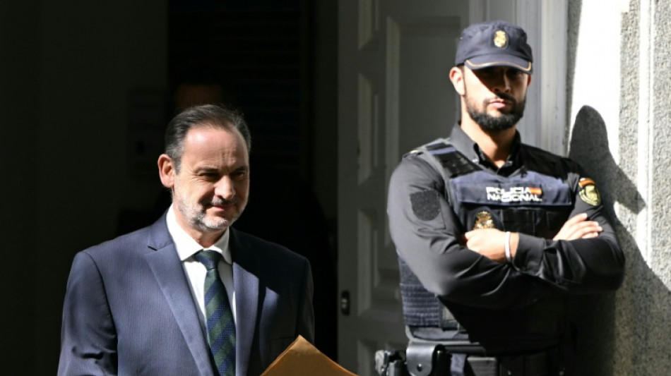 Un juez español pide juzgar por corrupción a un exministro cercano a Pedro Sánchez