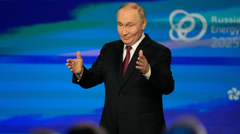 Putin, 'sul petrolio subiamo concorrenza sleale'