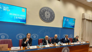 Sanità digitale in ritardo, oltre il 40% dei medici si definisce poco informato