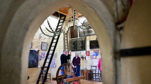 UK bell enthusiasts clamour to 'ring for the king'