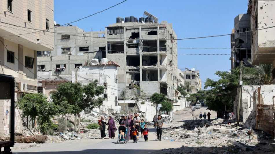 Israel bombardea Gaza y mediadores redoblan presi&oacute;n para lograr una tregua