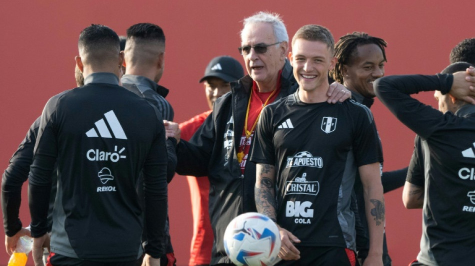 Peru e Paraguai se enfrentam em amistoso de olho na Copa Am&eacute;rica