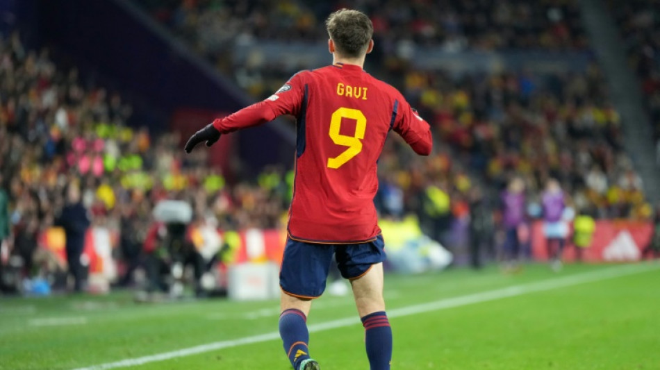Xavi lamenta 'baixa importante' de Gavi e culpa calend&aacute;rio