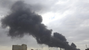 Idf attacca porto Hodeida controllato da Houthi in Yemen