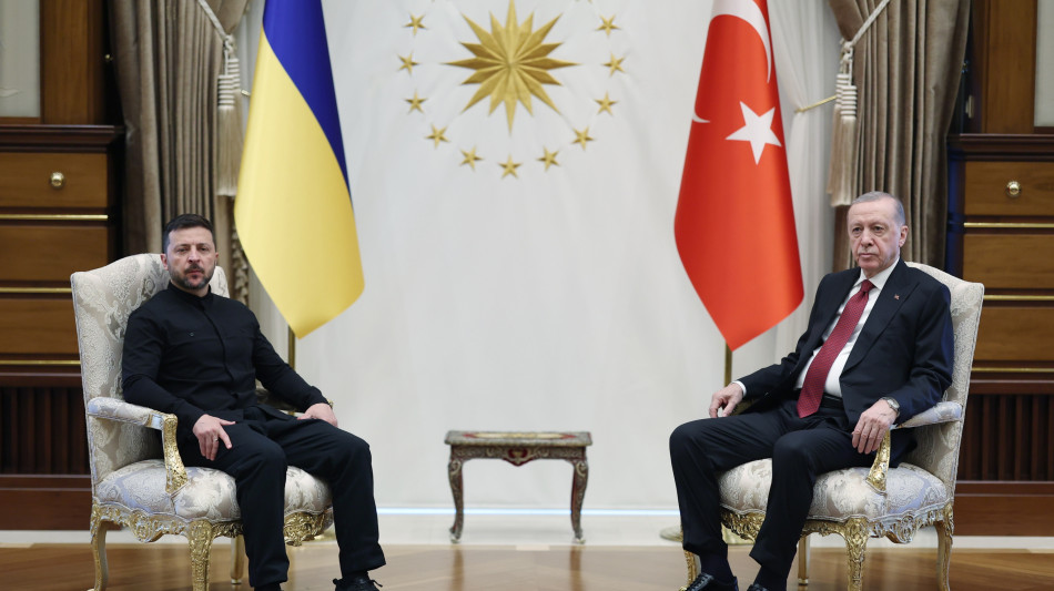 Zelensky, colloqui a Istanbul stasera o domani