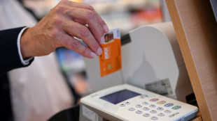 Krankenstand weiter auf Rekordhoch - Kassenchef fordert "gr&uuml;ndliche Debatte"
