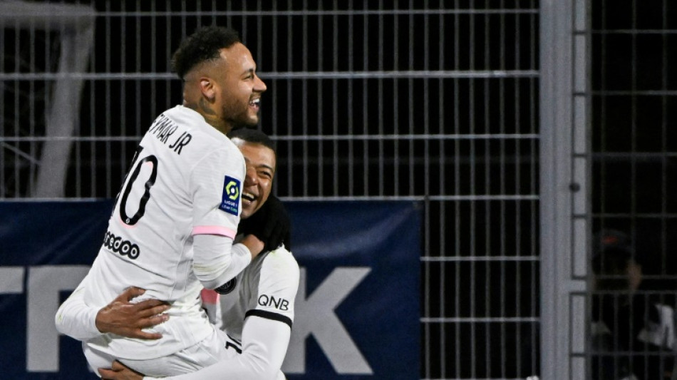 L1: Double triples de Neymar et Mbapp&eacute;, le Paris SG tranquille &agrave; Clermont