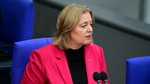 Bas will auch Beamte und Selbstständige in Rentenversicherung einbeziehen