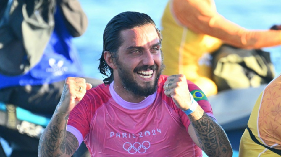 Filipe Toledo vence repescagem e todos os 6 brasileiros v&atilde;o &agrave;s oitavas do surfe nos Jogos