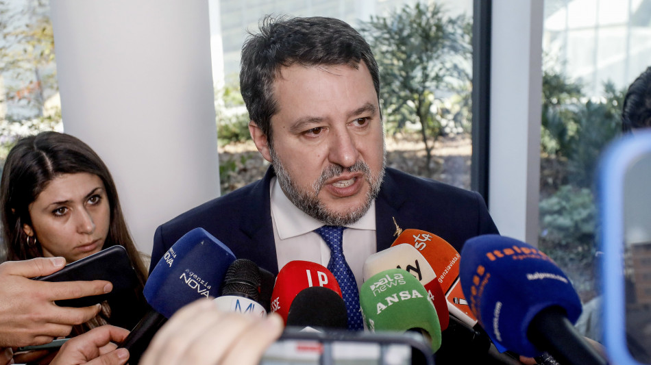 Salvini, 'Cassazione vergognosa, un'altra invasione di campo'