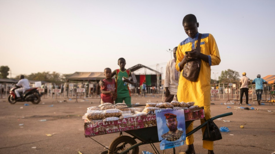 &Uuml;bergang zur demokratischen Ordnung in Burkina Faso soll drei Jahre dauern