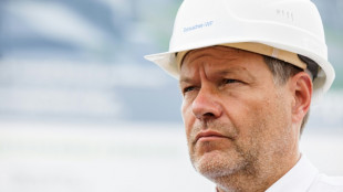 Habeck: USA und EU arbeiten an Preisobergrenze für Öl