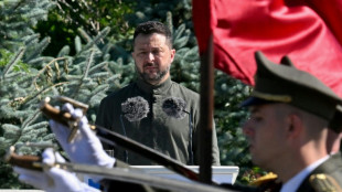 Ukraine: Zelensky rejette des &eacute;lections, un "tsunami qui fracturerait" le pays