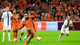 Com show de Memphis, Holanda goleia Finlândia (4-0) nas Eliminatórias