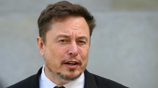Musk dice que la red social X podr&iacute;a aplicar una peque&ntilde;a cuota mensual