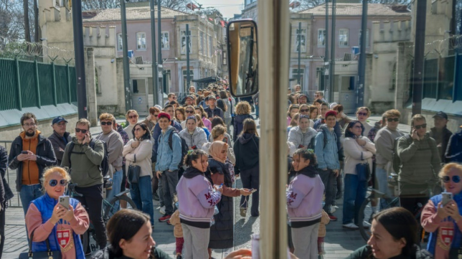 Pr&eacute;sidentielle russe: &agrave; Istanbul, des milliers d'"exil&eacute;s anti-Poutine" votent sans illusions