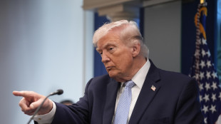 Trump, 'voci di pedaggi dell'Iran su Hormuz, meglio non lo facciano'