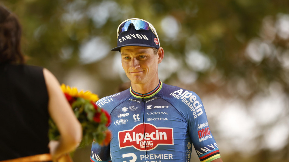 Impresa Van der Poel, vince dopo un assolo di 175 km al Giro del Lussemburgo