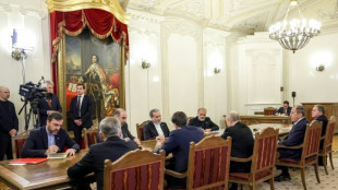 Ir&atilde; atribui a EUA fracasso das negocia&ccedil;&otilde;es no Paquist&atilde;o e exige garantias de seguran&ccedil;a