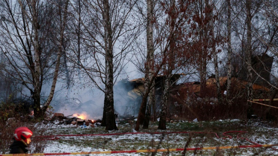 Aus Deutschland kommendes Frachtflugzeug in Litauen abgest&uuml;rzt - Ein Toter