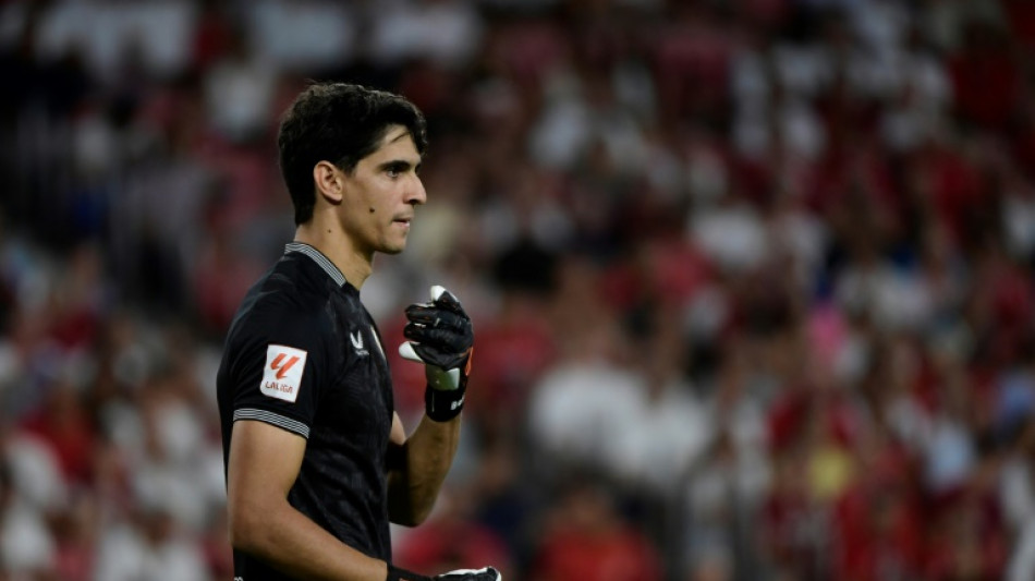 El Sevilla traspasa a su portero Bono al Al-Hilal saud&iacute;