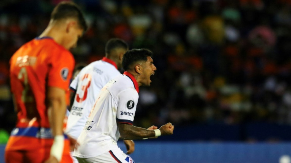 Nacional vence Puerto Cabello (2-0) na ida da 2&ordf; fase da Libertadores