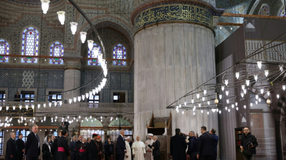 Le&atilde;o XIV visita a Mesquita Azul de Istambul
