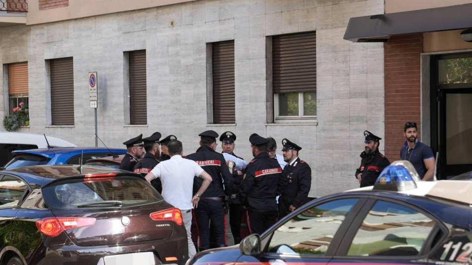 Marito escort uccisa si consegna,'ma non c'entro niente'