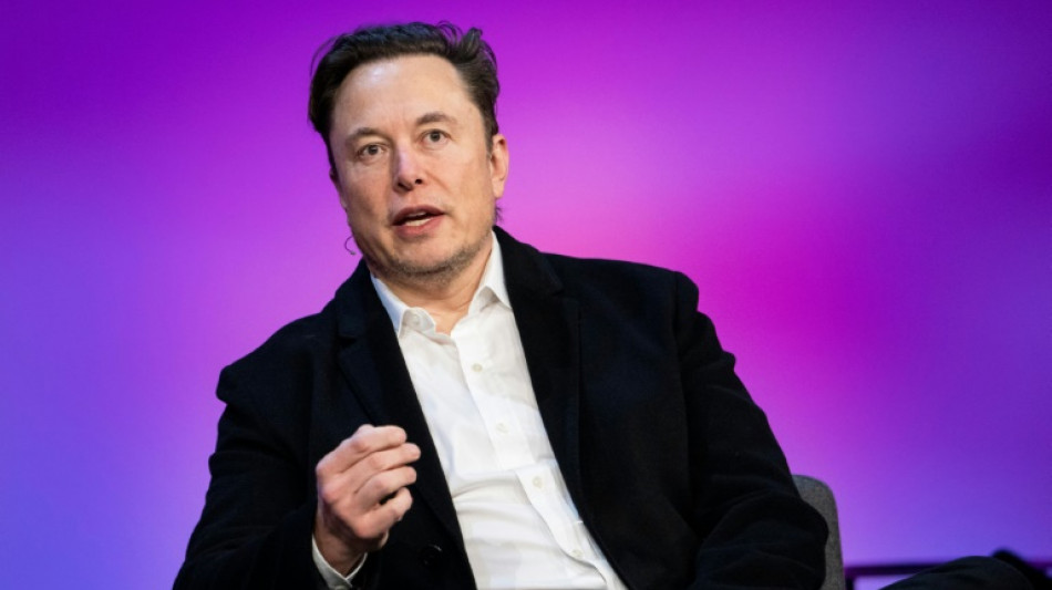 Elon Musk l&ouml;st Verwaltungsrat von Twitter auf