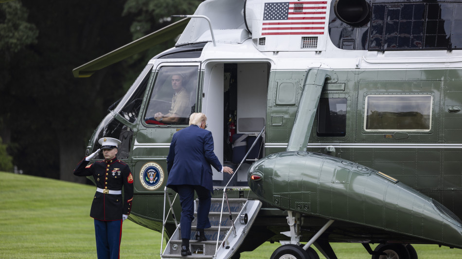Trump &egrave; arrivato allo State Farm Stadium per Kirk