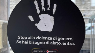 Fastweb + Vodafone, nei negozi attivo il supporto per le donne vittime di violenza