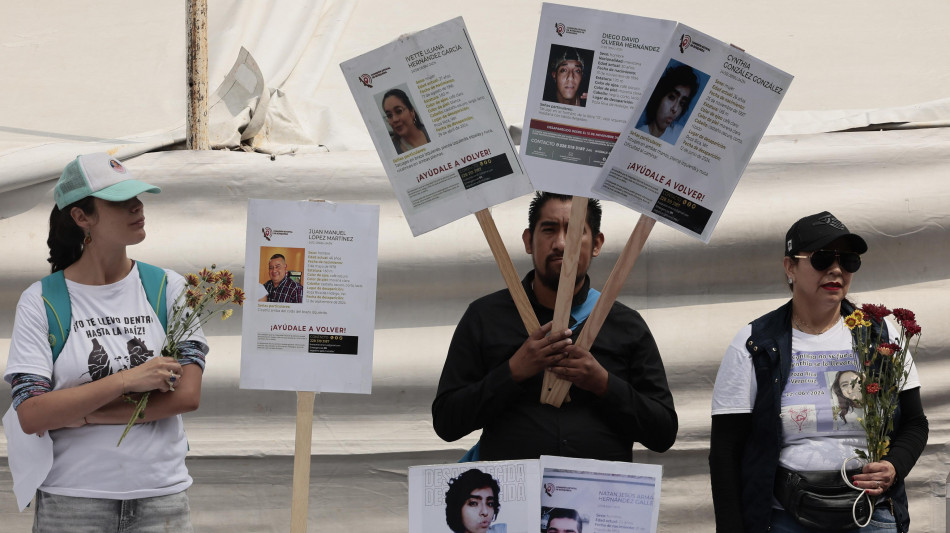 A migliaia manifestano in Messico per i 130.000 scomparsi