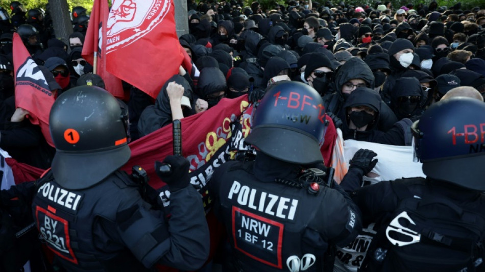 Bundeskabinett ber&auml;t &uuml;ber neues Gesetz zu V-Leuten