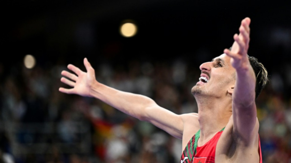 Marroquino Soufiane El Bakkali &eacute; bicampe&atilde;o ol&iacute;mpico nos 3.000 metros com obst&aacute;culos