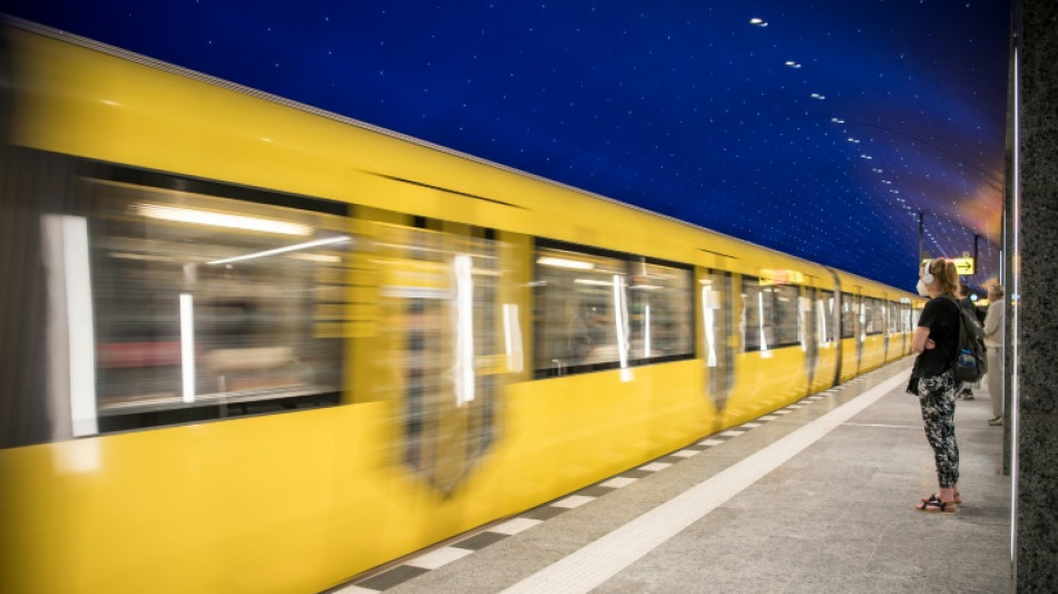 Verdi ruft f&uuml;r Montag zu Warnstreik bei Berliner Verkehrsbetrieben auf