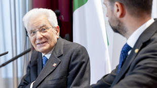 Mattarella, &egrave; paradossale ma la solitudine &egrave; un pericolo alto