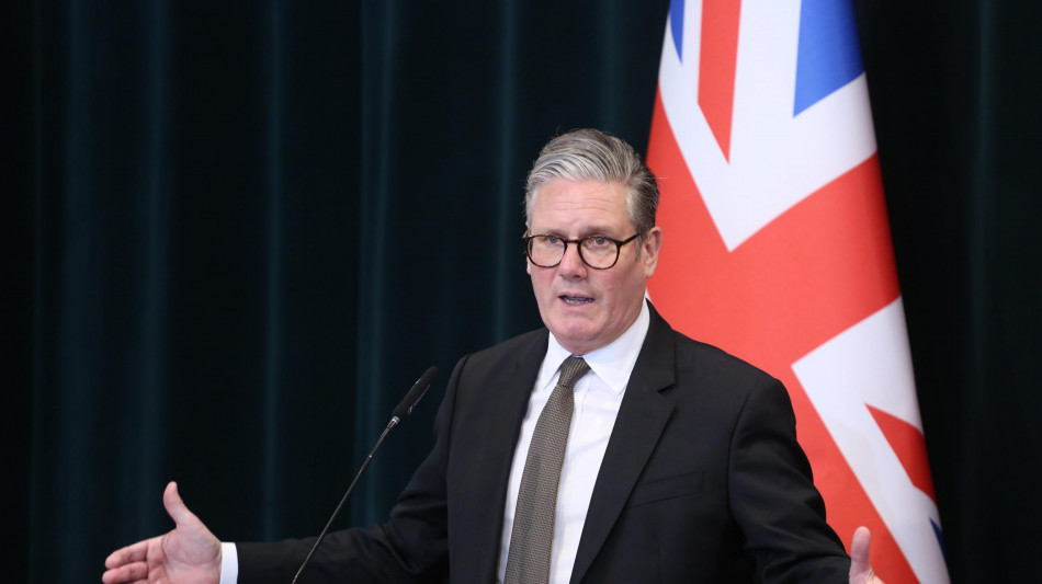 Starmer, Putin deve pagare per il suo rifiuto della pace