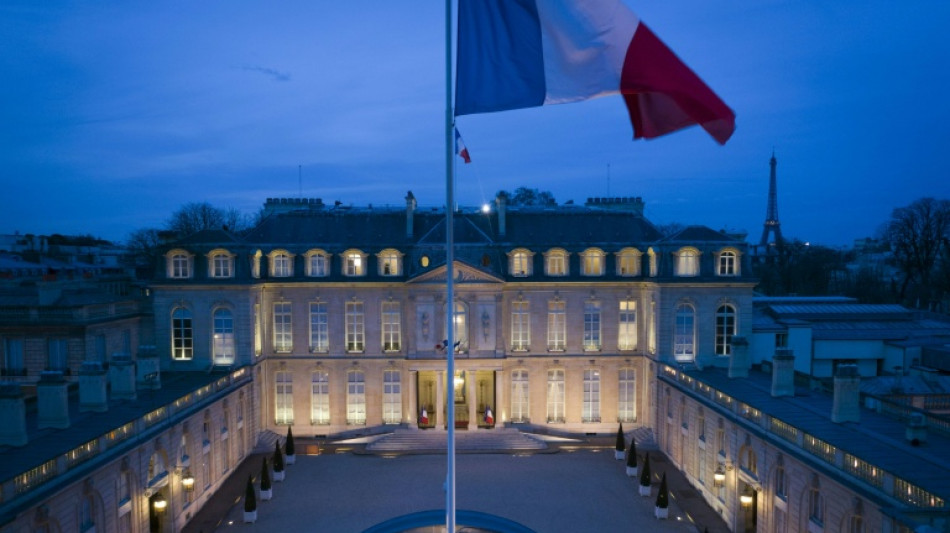 Les forces politiques, en ordre dispers&eacute;, mettent le cap vers 2027